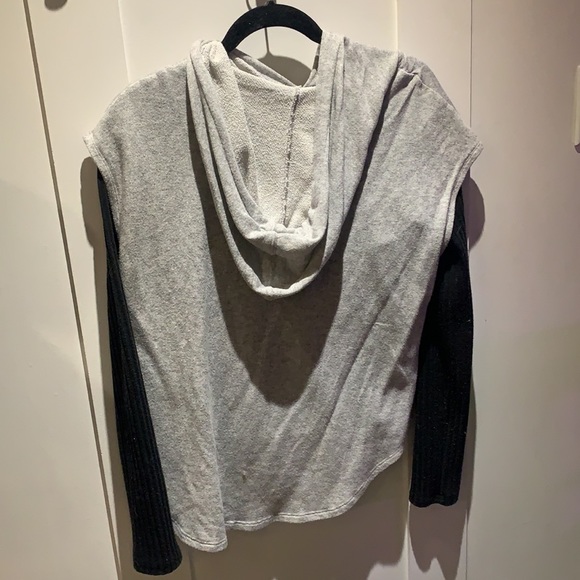 Black and grey urban outfitter sweater medium fits small - Picture 2 of 5
